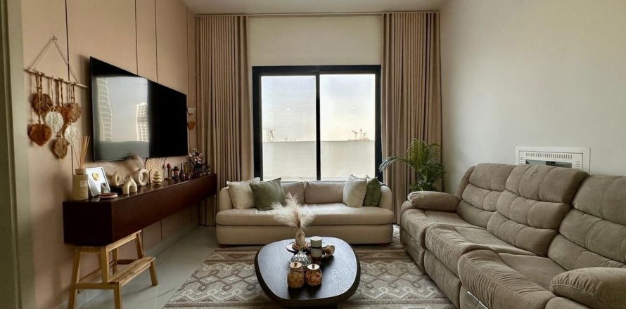 Korter asukohaga Al Furjan, Dubai, AÜE: 2 magamistoaga, 139.4 m² Nr 668901