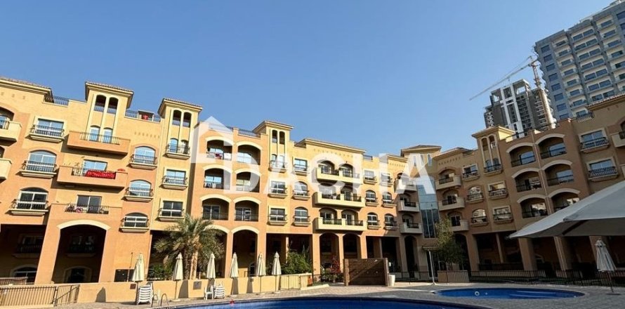 Jumeirah Village Circle, Dubai, UAE의 아파트 침실 3개, 262제곱미터 번호 717741