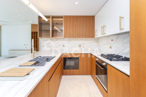 Apartment til salg i Palm Jumeirah, Dubai, UAE 3 soveværelser, 188 kvm № 717742 - foto 17