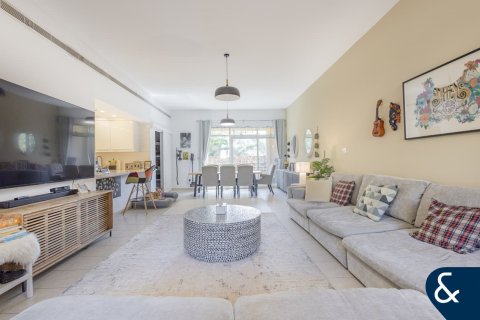 Apartman u Greens, Dubai, UAE 2 spavaćih soba, 146 m2 Br. 666387 - fotografija 1