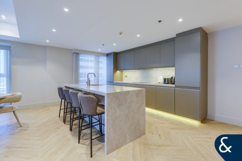 Apartament në Dubai Marina, Dubai, Emiratet e Bashkuara Arabe 3 dhoma gjumi, 187 m2. № 666391 - Foto 2