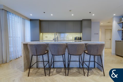 Apartament në Dubai Marina, Dubai, Emiratet e Bashkuara Arabe 3 dhoma gjumi, 187 m2. № 666391 - Foto 4