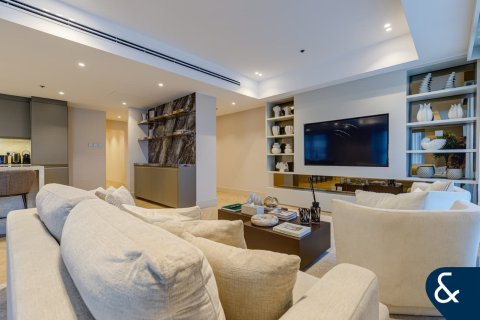 Apartament në Dubai Marina, Dubai, Emiratet e Bashkuara Arabe 3 dhoma gjumi, 187 m2. № 666391 - Foto 1