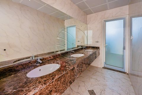 Villa te huur in Abu Dhabi, VAE 10 slaapkamers, 800 vr.m., nr 662944 - foto 7