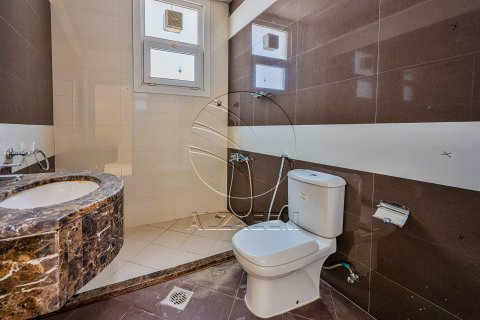 Villa te huur in Abu Dhabi, VAE 10 slaapkamers, 800 vr.m., nr 662944 - foto 16