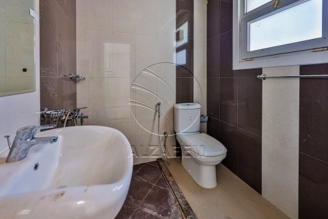 Villa te huur in Abu Dhabi, VAE 10 slaapkamers, 800 vr.m., nr 662944 - foto 14