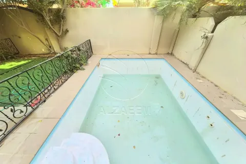 Villa itt: Abu Dhabi, EAE, 5 hálószoba, 273 m², azonosító: 662940 - fénykép 10