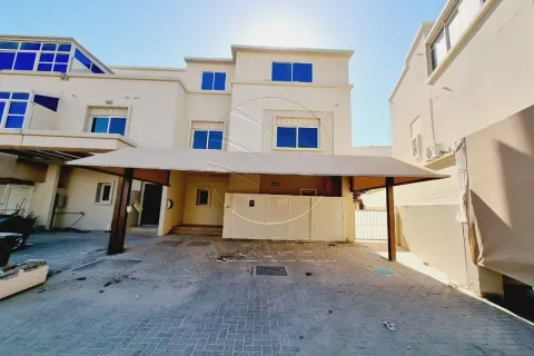 Villa itt: Abu Dhabi, EAE, 5 hálószoba, 273 m², azonosító: 662940 - fénykép 1