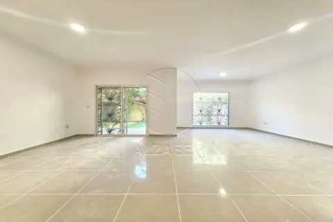 Villa itt: Abu Dhabi, EAE, 5 hálószoba, 273 m², azonosító: 662940 - fénykép 2