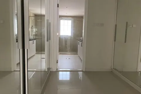 Villa in affitto a Dubai, EAU 4 camere da letto, 3349 mq. № 662943 - foto 11