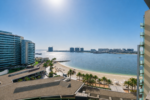 Al Raha Beach、Abu Dhabi、UAE にあるマンション販売中 2ベッドルーム、138.98 m2、No757413 - 写真 1
