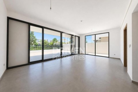 فيلا للإيجار في جبل علي، دبي، الإمارات العربية المتحدة 4 غرفة نوم ، 656.55 متر مربع ، رقم 757035 - صورة 1