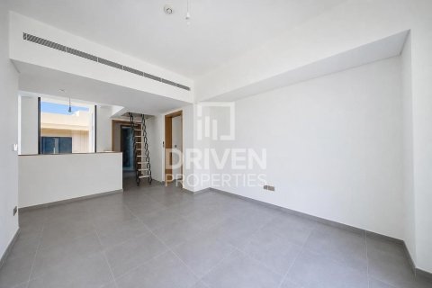 فيلا للإيجار في جبل علي، دبي، الإمارات العربية المتحدة 4 غرفة نوم ، 656.55 متر مربع ، رقم 757035 - صورة 3
