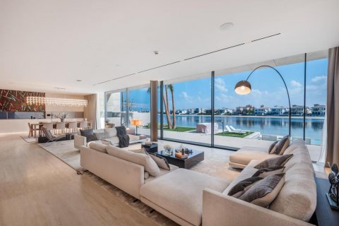 Palm Jumeirah、Dubai、UAE にあるヴィラ販売中 5ベッドルーム、1478 m2、No642027 - 写真 1