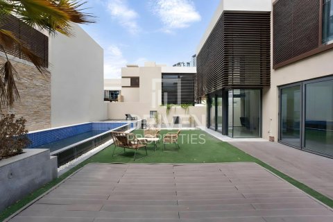 Villa en alquiler en Mohammed Bin Rashid City, Dubai, EAU 4 dormitorios, 559.09 m2 № 745214 - foto 24