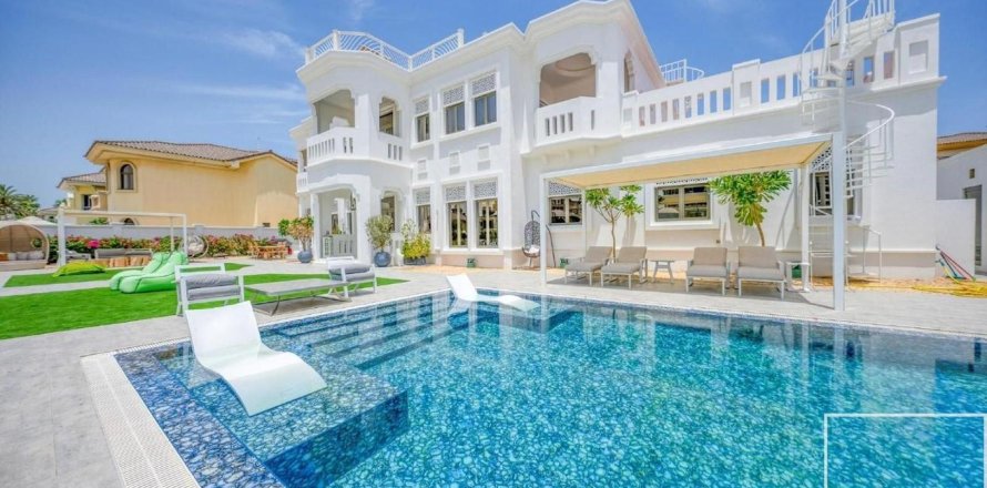 Palm Jumeirah, Dubai, UAE의 빌라 침실 6개, 1245.46제곱미터 번호 747668