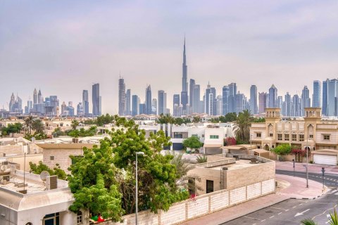 Apartament de închiriat în Jumeirah, Dubai, EAU 3 dormitoare, 300.91 mp.  №747666 - poză 13