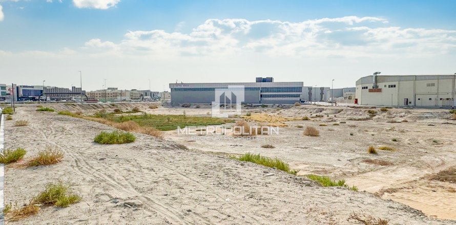 Föld itt: Nadd Al Hammar, Dubai, EAE, 2749.9 m², azonosító: 663105
