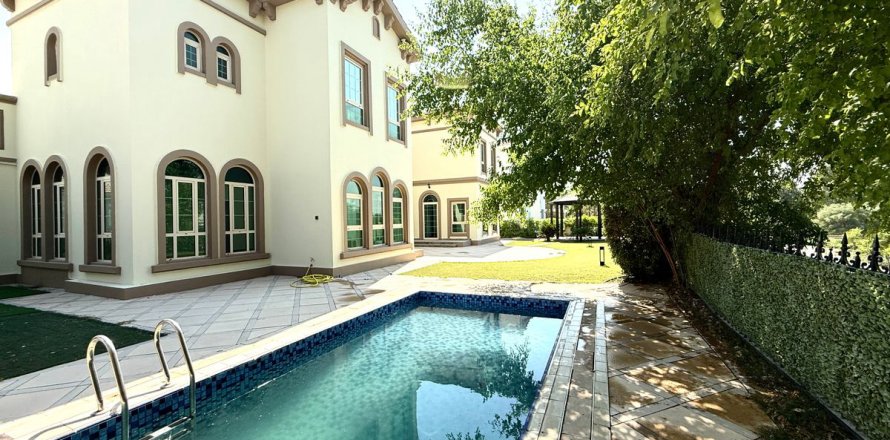 Villa in Jumeirah Islands, Dubai, VAE: 5 Schlafzimmer, 1305.6 m2 Nr. 652146
