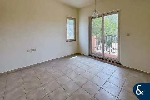 Maison de ville à louer à Dubai Sports City, Dubai, EAU 4 chambres, 250 m2 № 698259 - photo 1