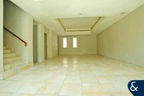 Maison de ville à louer à Dubai Sports City, Dubai, EAU 4 chambres, 250 m2 № 698259 - photo 4