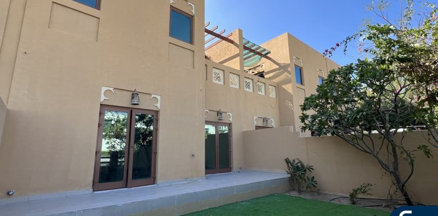 Kuća u nizu u gradu Al Furjan, Dubai, UAE 3 spavaće sobe, 224 m2 Br. 698261