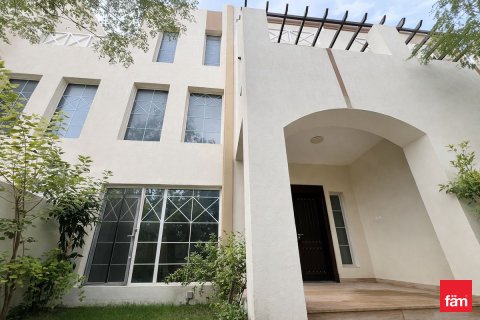 Таунхаус Дубай, БАӘ-да 5 жатын бөлмелер, 280.6 м² № 687622 - фото 3