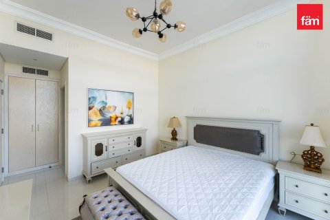 Radový dom v Dubai, SAE 3 spálne, 326.7 m2 č. 687621 - Fotografia 2