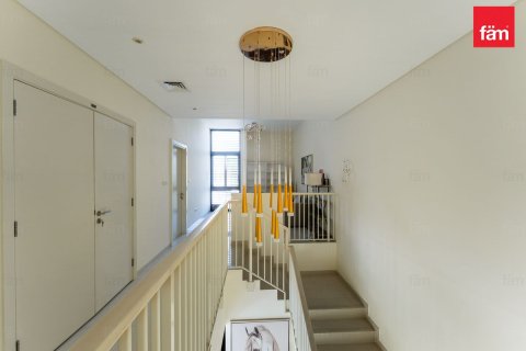 Radový dom v Dubai, SAE 3 spálne, 326.7 m2 č. 687621 - Fotografia 14