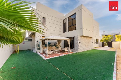 Rekkehus til leie i Dubai, Emiratene 3 soverom, 326.7 kvm Nr. 687621 - Foto 2