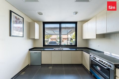 Kaupunkipientalo Dubai, Arabiemiraatit 3 makuuhuonetta, 326.8 m2 № 687621 - kuva 6