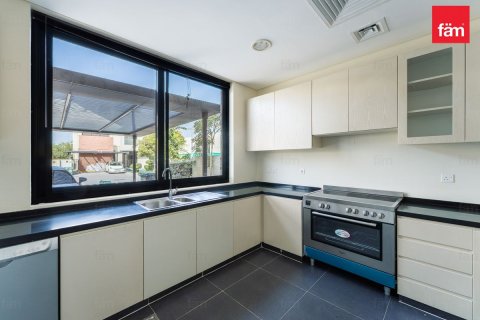 Radový dom v Dubai, SAE 3 spálne, 326.7 m2 č. 687621 - Fotografia 7