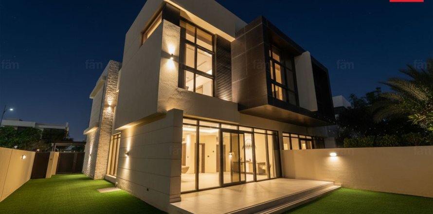 Kaupunkipientalo Dubai, Arabiemiraatit 3 makuuhuonetta, 326.8 m2 № 687621