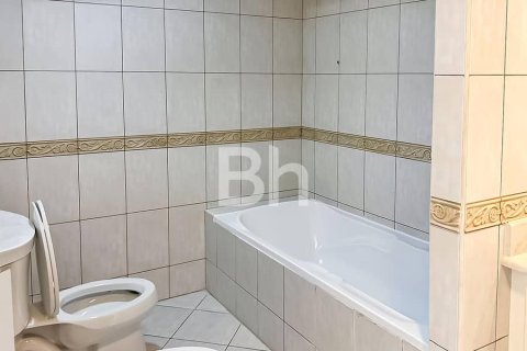 Motor City, Dubai, UAE의 판매용 아파트 침실 1개, 122제곱미터 번호 708873 - 사진 8