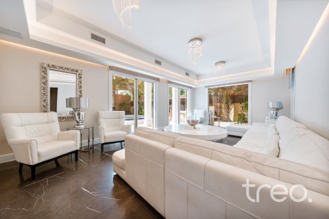 Villa en venta en Mudon, Dubai, EAU 5 dormitorios, 529.55 m2 № 739195 - foto 7
