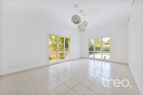 Villa en venta en Meadows, Dubai, EAU 5 dormitorios, 342.53 m2 № 739194 - foto 3