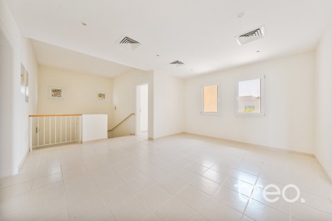 Villa en venta en Meadows, Dubai, EAU 5 dormitorios, 342.53 m2 № 739194 - foto 7