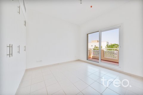 Villa en venta en Meadows, Dubai, EAU 5 dormitorios, 342.53 m2 № 739194 - foto 17