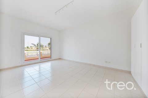 Villa en venta en Meadows, Dubai, EAU 5 dormitorios, 342.53 m2 № 739194 - foto 14