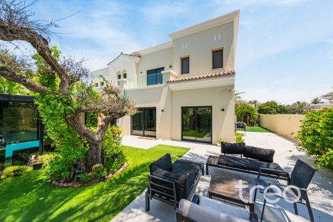 ویلا در Arabian Ranches، Dubai ، امارات متحده عربی 6 خوابه ، 480.49 متر مربع.  شماره 739193