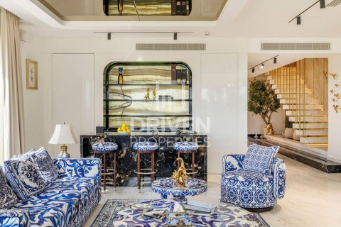 Jumeirah, Dubai, BAE’de вилла 5 yatak odası, 757 m² No 684522