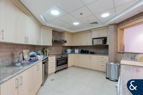 Apartmen di Palm Jumeirah, Dubai, UAE 3 bilik tidur, 203 meter persegi № 685027 - foto 5