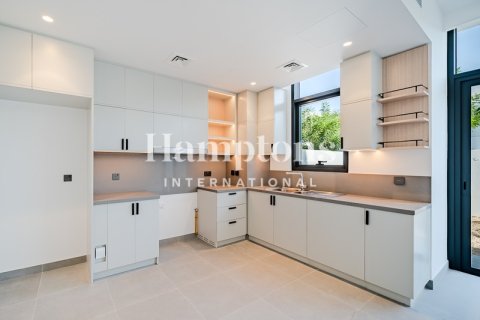 خانه شهری در Arabian Ranches 3، Dubai ، امارات متحده عربی 3 خوابه ، 144.836 متر مربع.  شماره 699403