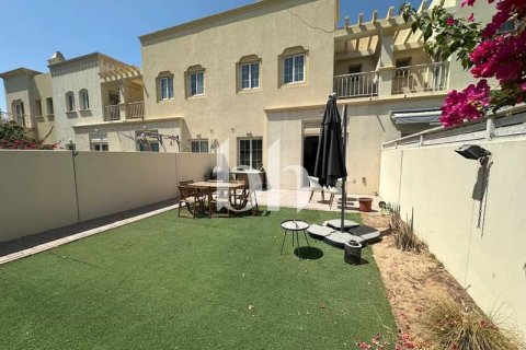 Shtëpi në qytet në The Springs, Dubai, Emiratet e Bashkuara Arabe 2 dhoma gjumi, 173 m2. № 643860 - Foto 1