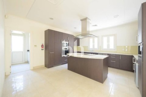 Vila u gradu Jumeirah Golf Estates, Dubai, UAE 6 spavaće sobe, 711 m2 Br. 643864 - Slika 8