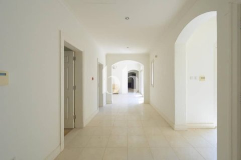 Vila u gradu Jumeirah Golf Estates, Dubai, UAE 6 spavaće sobe, 711 m2 Br. 643864 - Slika 4