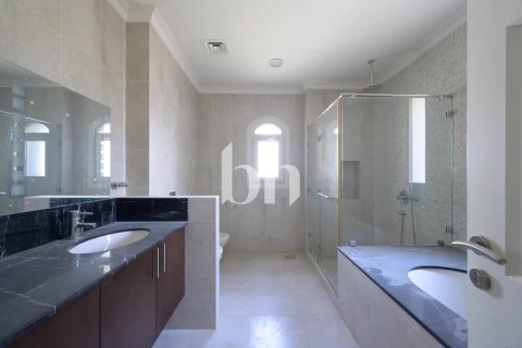 Vila u gradu Jumeirah Golf Estates, Dubai, UAE 6 spavaće sobe, 711 m2 Br. 643864 - Slika 14