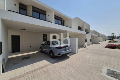 Shtëpi në qytet në Town Square, Dubai, Emiratet e Bashkuara Arabe 3 dhoma gjumi, 174 m2. № 643862 - Foto 1