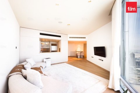 Apartment til salg i Downtown Dubai (Downtown Burj Dubai), Dubai, UAE 2 soveværelser, 182.8 kvm № 708368 - foto 2