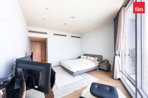 Apartment til salg i Downtown Dubai (Downtown Burj Dubai), Dubai, UAE 2 soveværelser, 182.8 kvm № 708368 - foto 12
